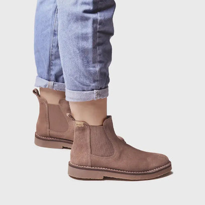 Isa-SY Damen Wildleder Chelsea Boots Taupe