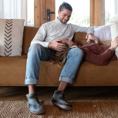 Mula Lungta Wollfilz-Hausschuhe Black/Grey