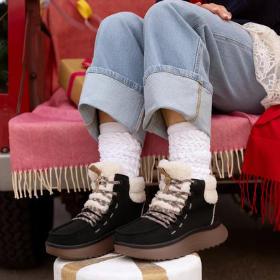 Wendy Peak Apres Suede CozStit Damen Boots Black/Tan