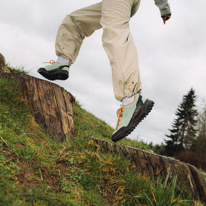 Jasper Zionic Damen Wildleder-Sneaker Granite Green/Gold Flame