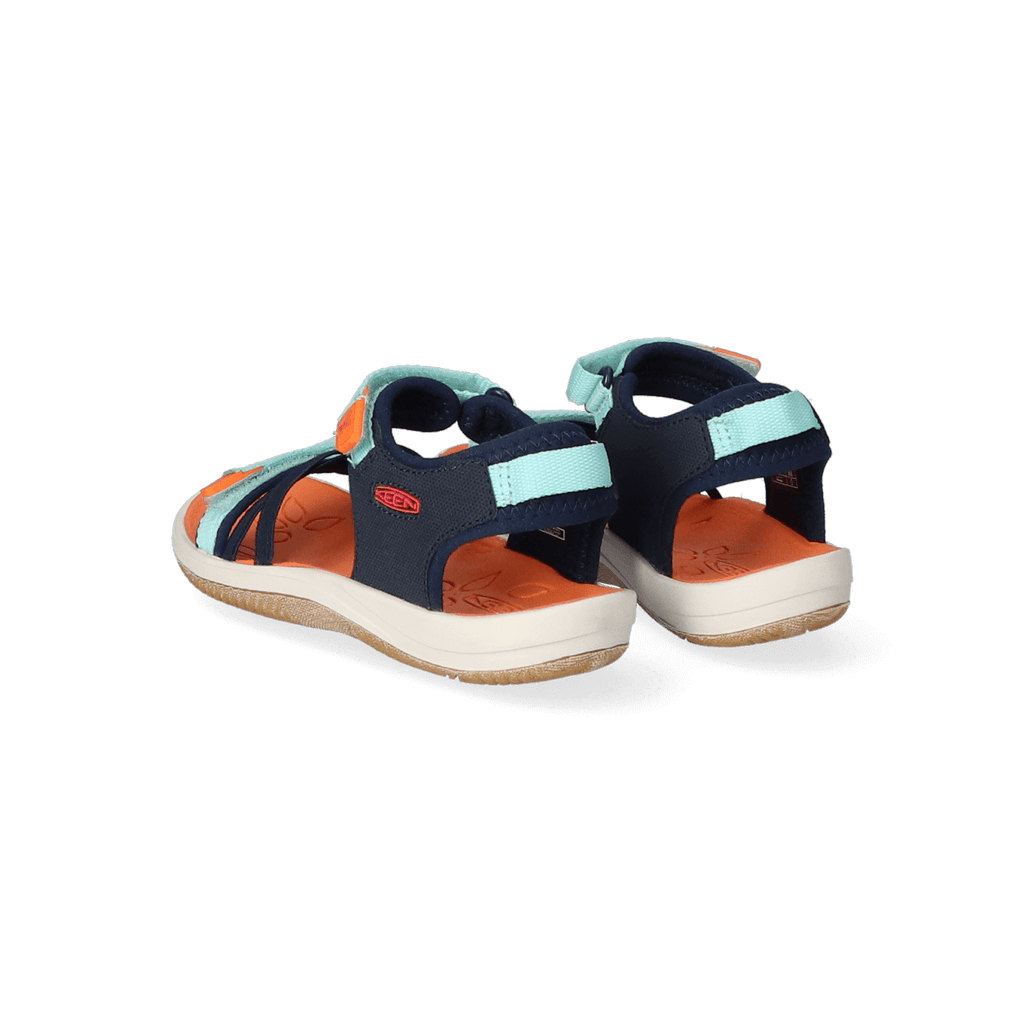 Deze kindersandalen zijn hip en praktisch Deze kindersandalen zijn hip en praktisch